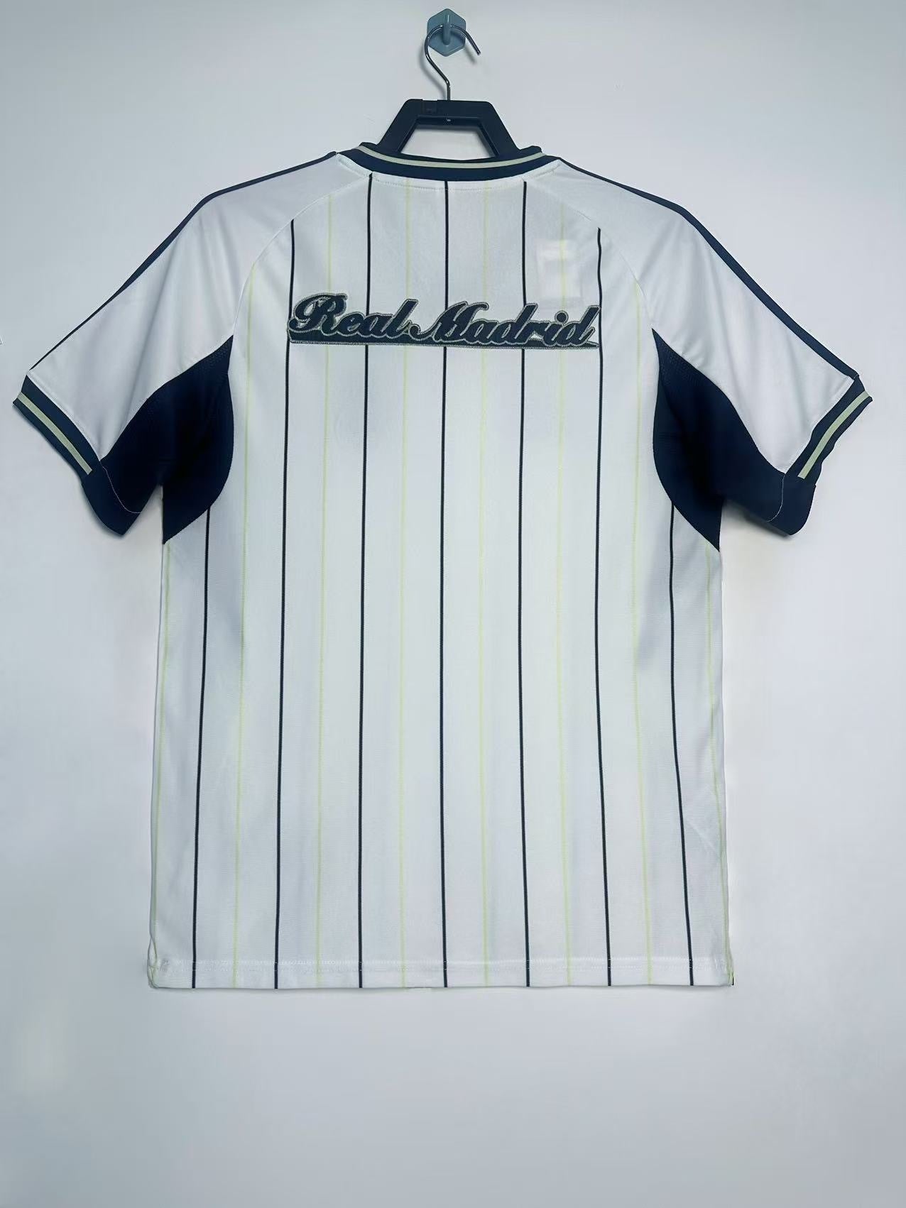 Real Madrid 2025-2026 (Button Up)